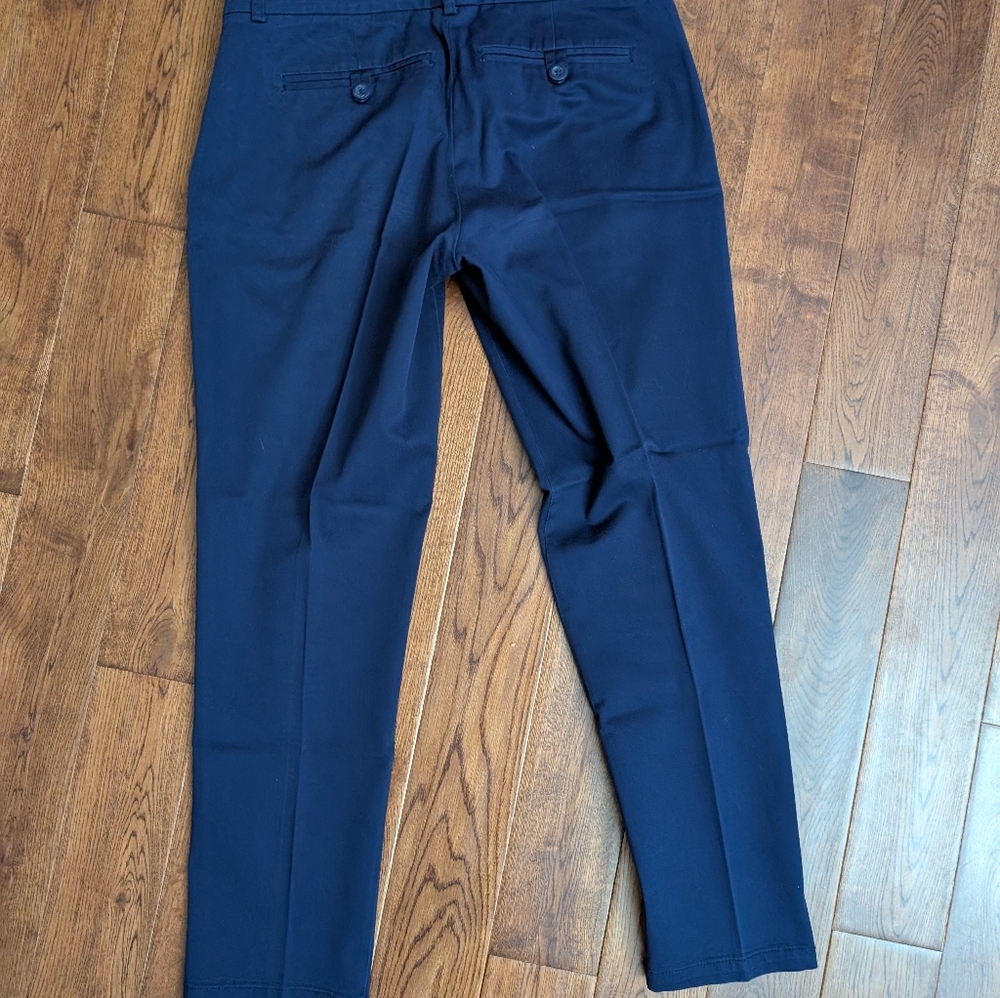 EUC Ladies New York & Company Navy Blue Khaki Pants Casual Trousers Size 4 - Picture 6 of 7
